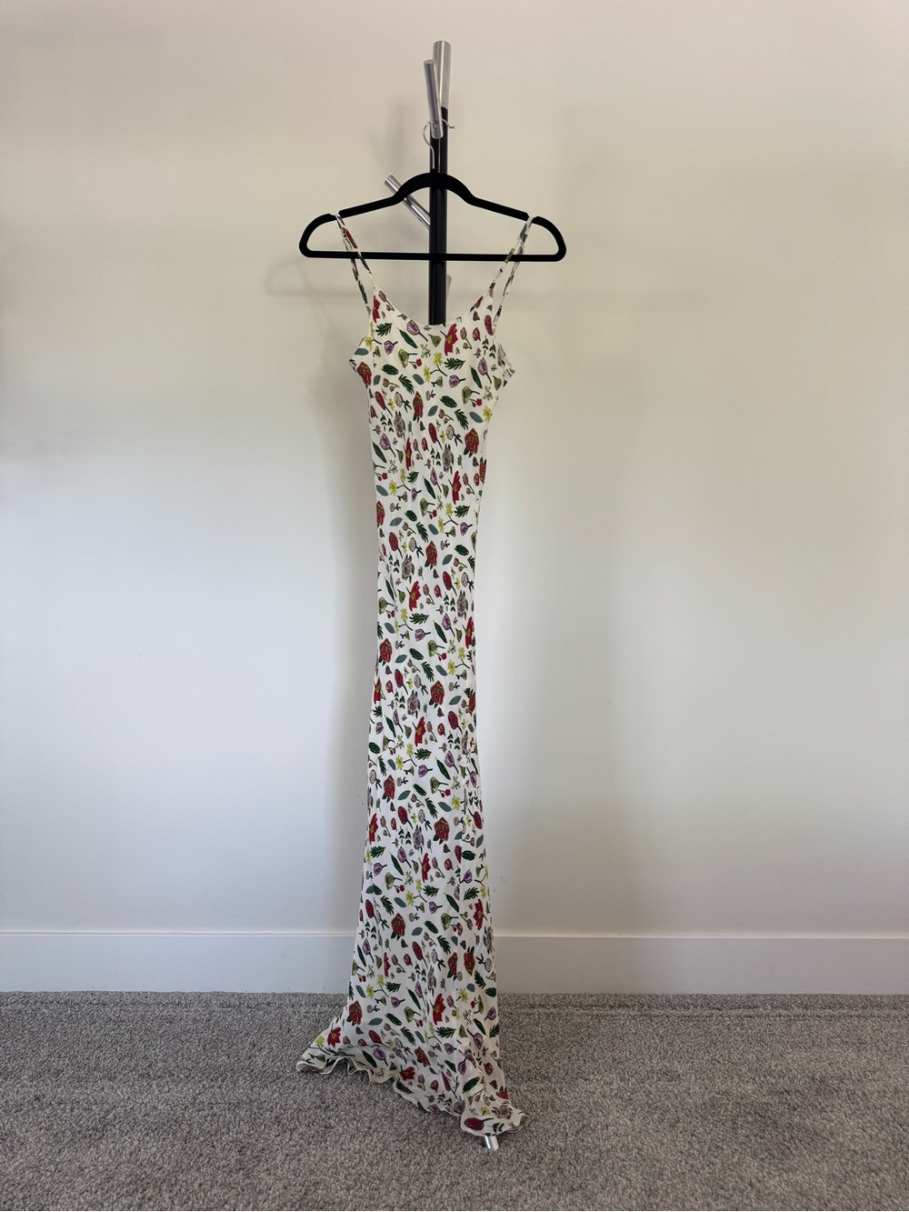 Stone Cold Fox Slinky Slip dress in Fiore, Size 1 - Picture 10 of 13